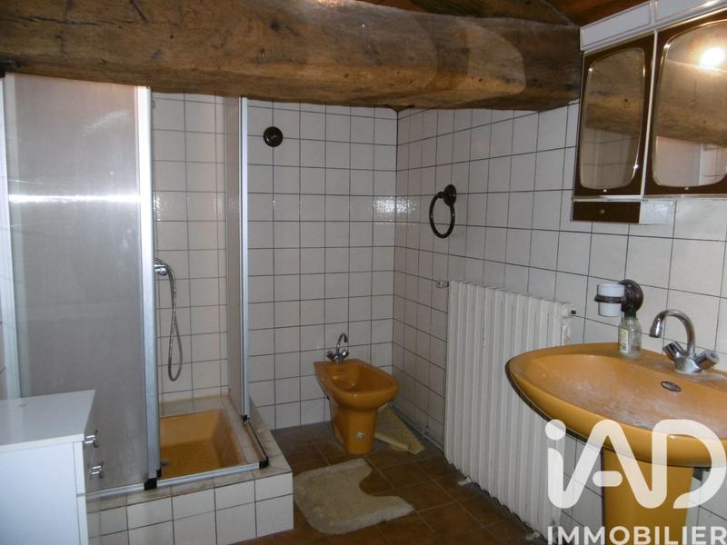 Maison - 199 m² - 7 pièces