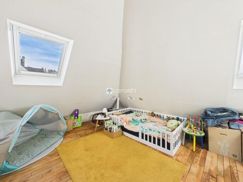 Appartement - 100 m² - 5 pièces