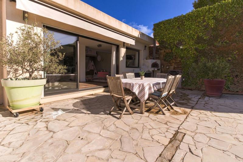 Propriété - 158 m² - 6 pièces