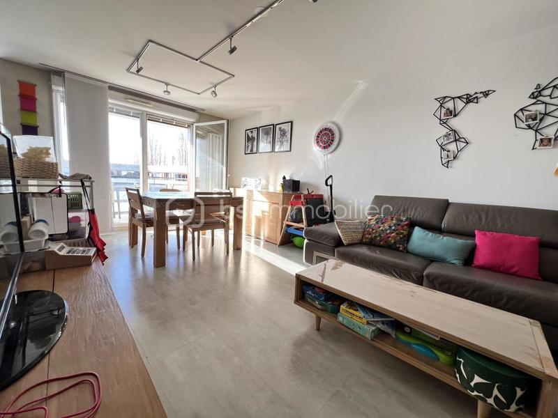 Appartement - 64 m² - 3 pièces