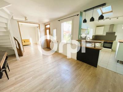 Maison - 86 m² - 5 pièces