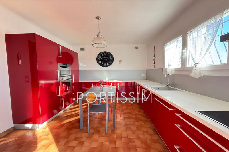 Maison - 161 m² - 7 pièces