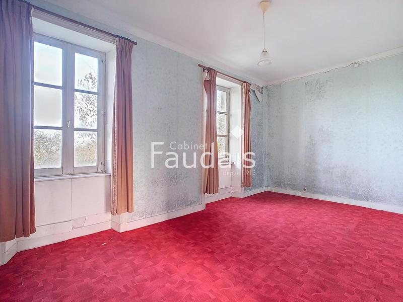 Maison - 202 m² - 11 pièces