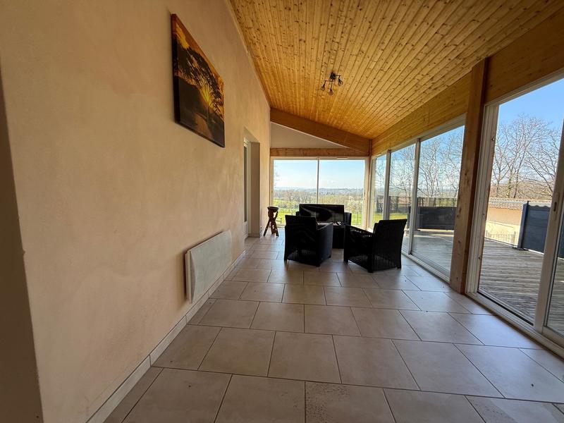 Maison - 236 m² - 10 pièces