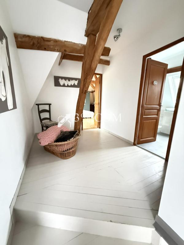 Corps de ferme - 291 m² - 7 pièces