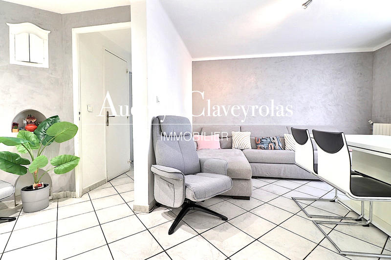 Appartement - 70 m² - 4 pièces