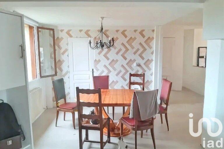 Maison - 230 m² - 7 pièces