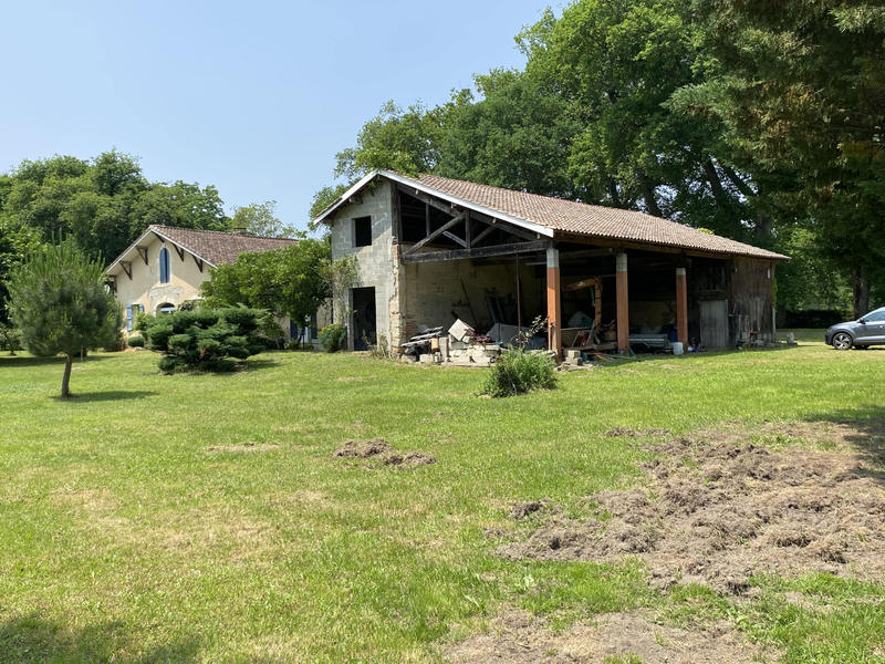 Maison - 280 m² - 7 pièces