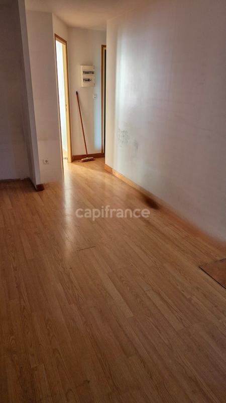 Maison - 363 m² - 12 pièces