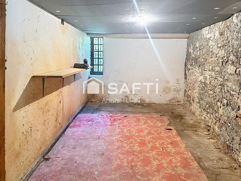 Maison - 180 m² - 9 pièces