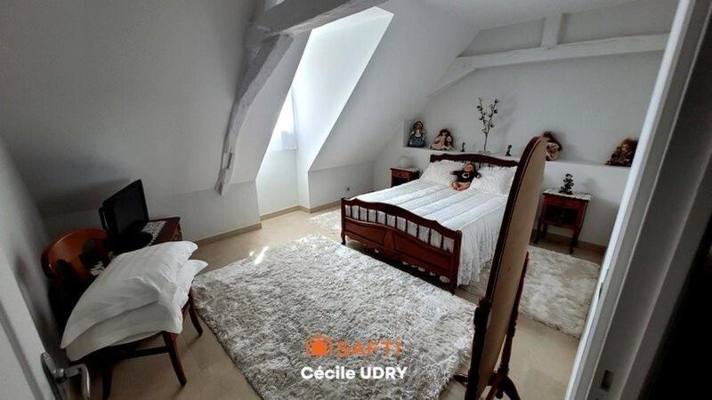 Maison - 415 m² - 12 pièces