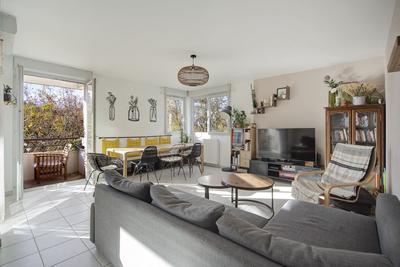Appartement - 87 m² - 4 pièces