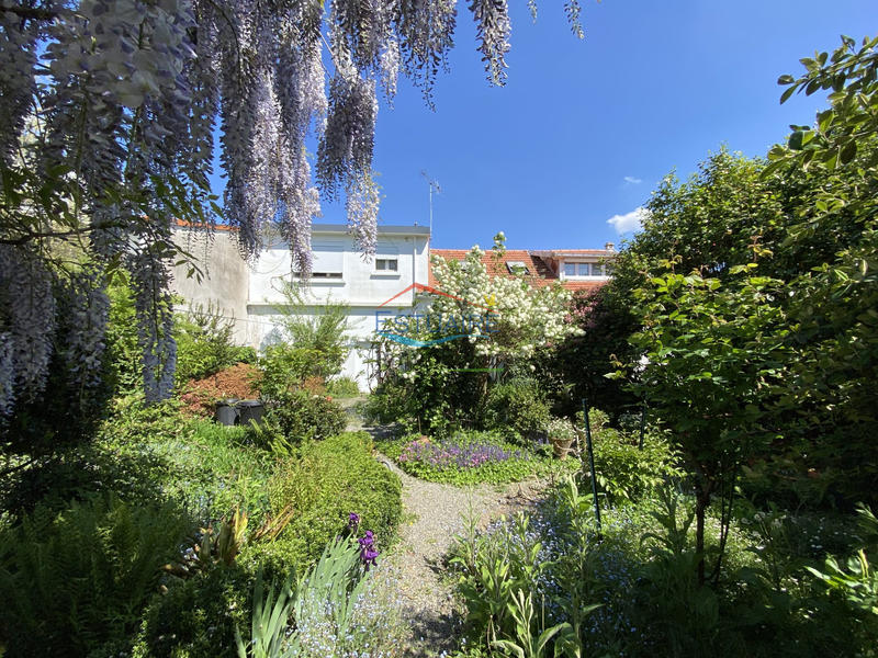 Maison - 141 m² - 7 pièces