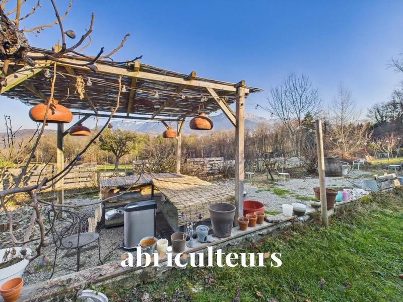 Propriété - 433 m² - 16 pièces