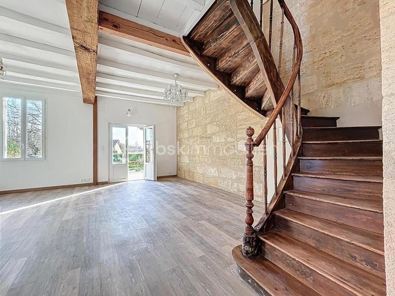 Maison en pierre - 170 m² - 8 pièces