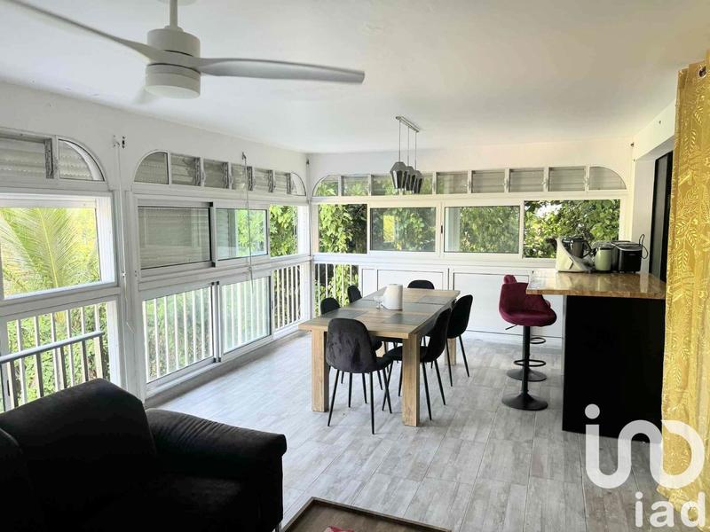 Maison - 230 m² - 8 pièces