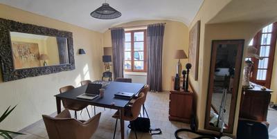 Appartement - 174 m² - 7 pièces