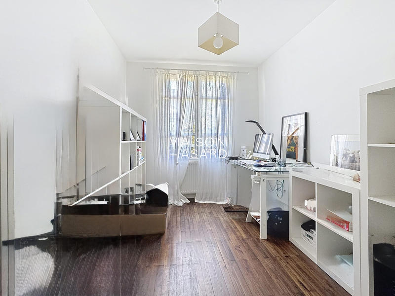 Maison - 199 m² - 9 pièces