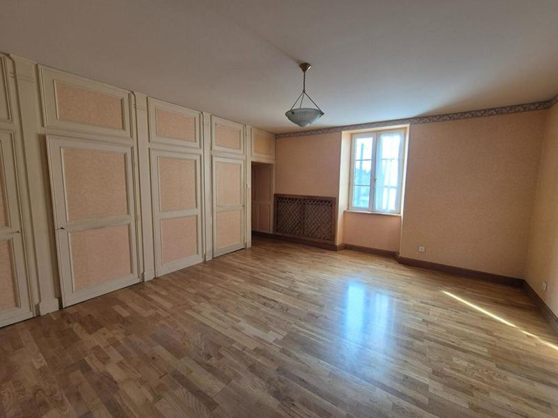 Maison - 245 m² - 5 pièces