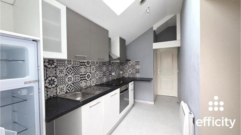 Maison - 96 m² - 5 pièces