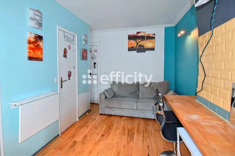 Studio - 15 m² - 1 pièce