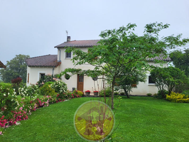 Maison - 165 m² - 6 pièces