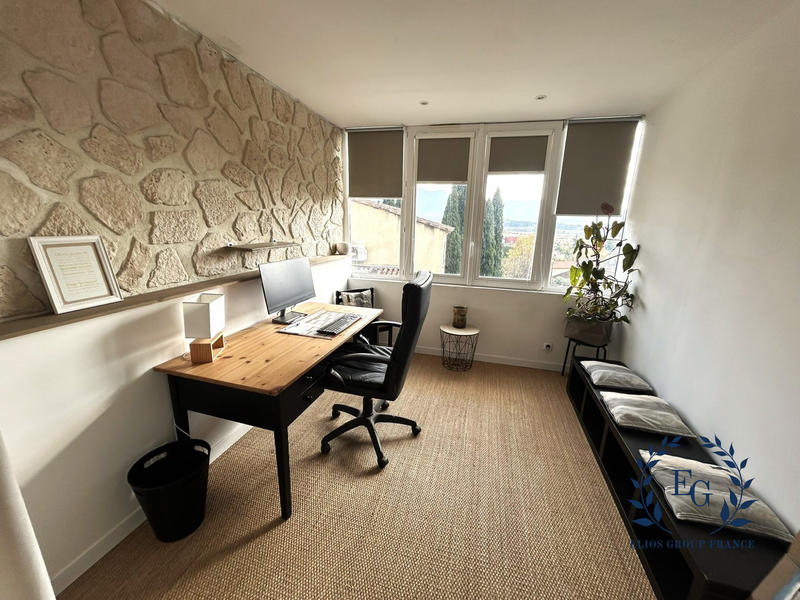 Maison - 174 m² - 7 pièces