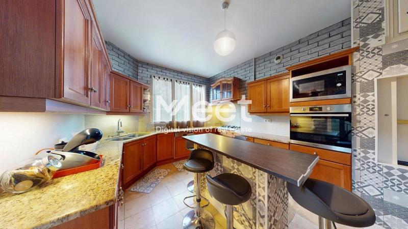 Maison d'architecte - 420 m² - 9 pièces