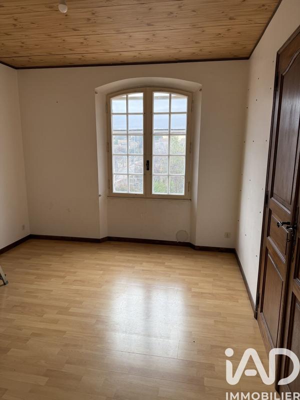Maison - 177 m² - 8 pièces