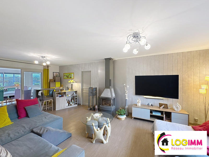 Maison - 187 m² - 9 pièces