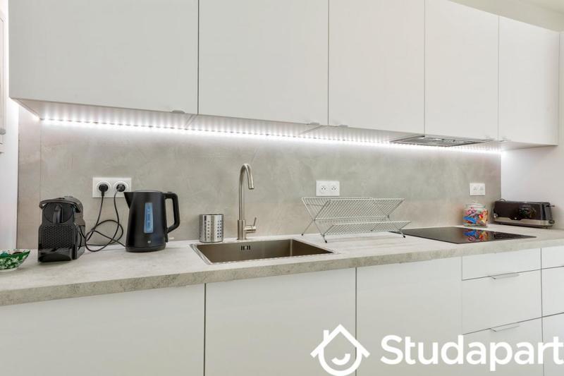 Chambre - 9 m² - 1 pièce