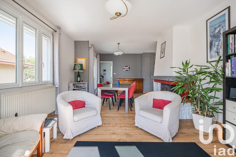 Maison - 169 m² - 10 pièces