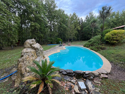 Maison - 180 m² - 6 pièces