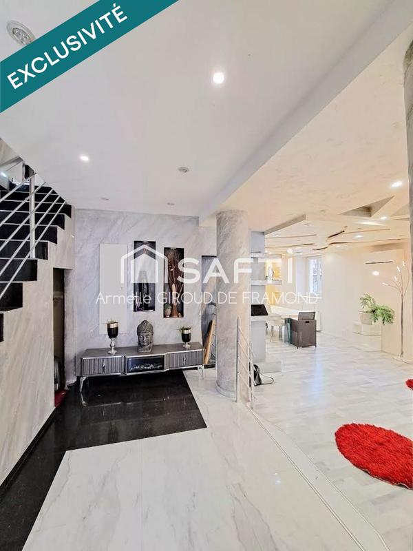 Maison - 177 m² - 8 pièces