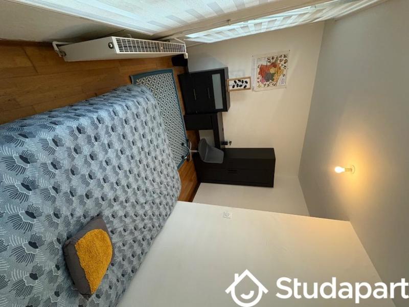 Chambre - 11 m² - 1 pièce