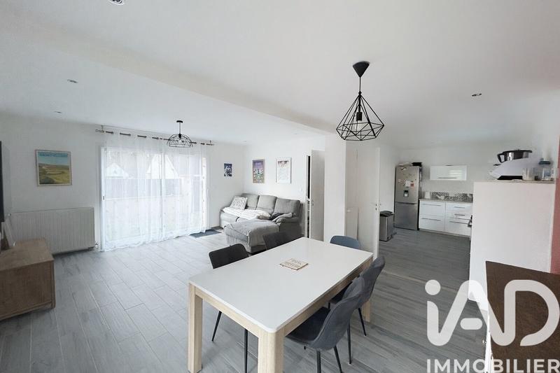 Maison - 95 m² - 5 pièces