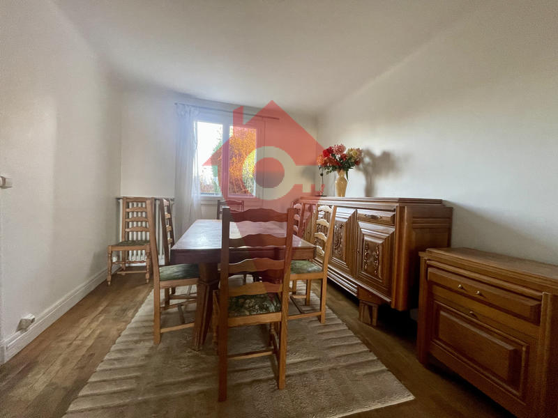 Maison - 97 m² - 4 pièces