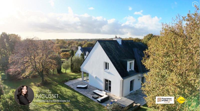 Maison - 285 m² - 8 pièces