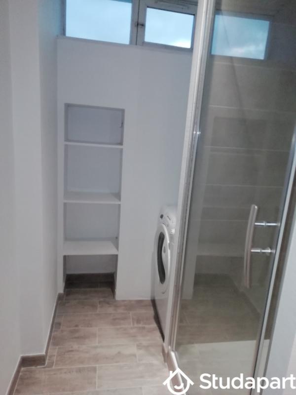 Chambre - 9 m² - 1 pièce