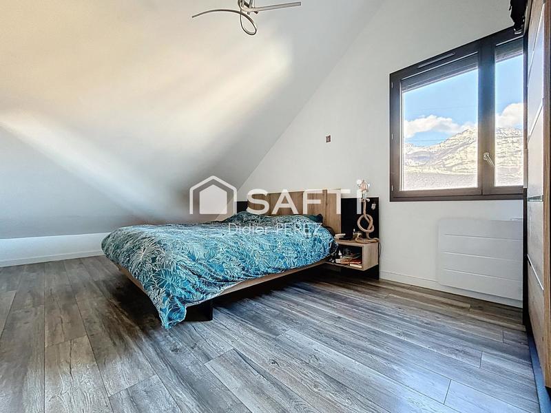 Maison - 140 m² - 4 pièces