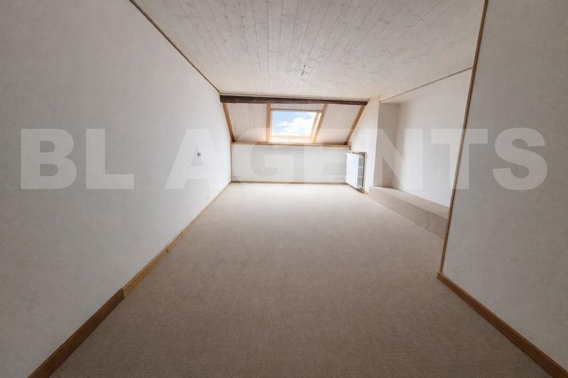 Maison ancienne - 238 m² - 8 pièces