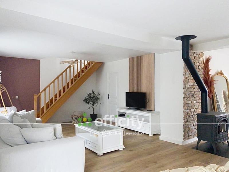 Pavillon - 184 m² - 8 pièces