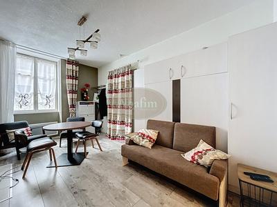 Immeuble - 180 m² - 9 pièces