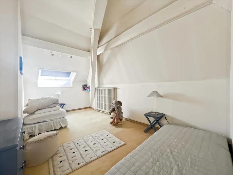 Maison - 201 m² - 5 pièces