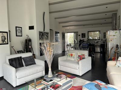 Pavillon - 102 m² - 4 pièces