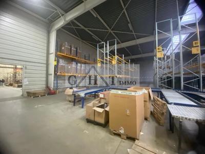 Entrepôt - 4 542 m²
