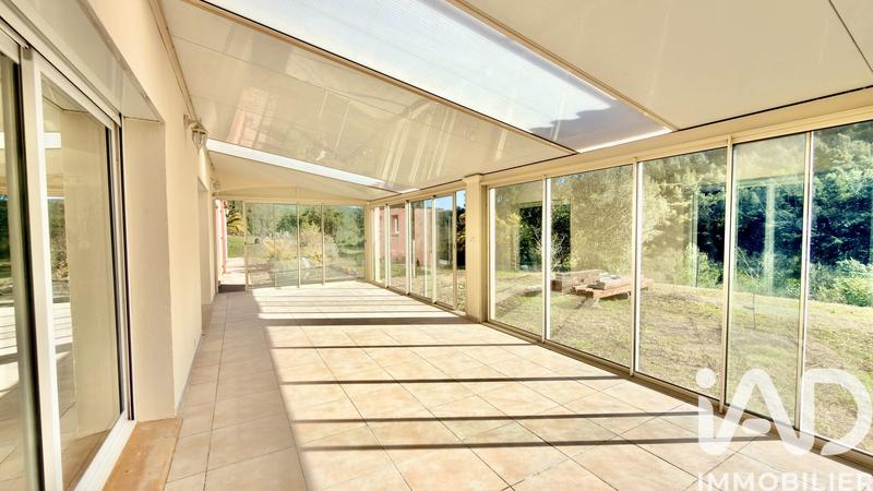 Maison - 213 m² - 6 pièces