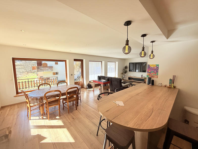 Châlet - 117 m² - 4 pièces