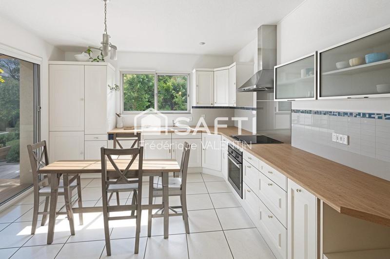 Maison - 136 m² - 4 pièces