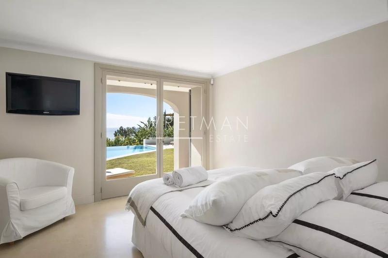 Villa - 291 m² - 7 pièces